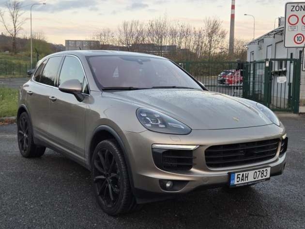 Porsche Cayenne 3,0D 193kw 1.majitel