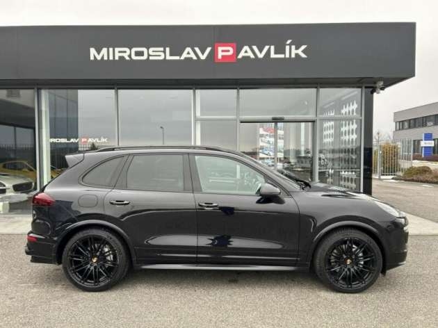 Porsche Cayenne S 4.2 V8 diesel