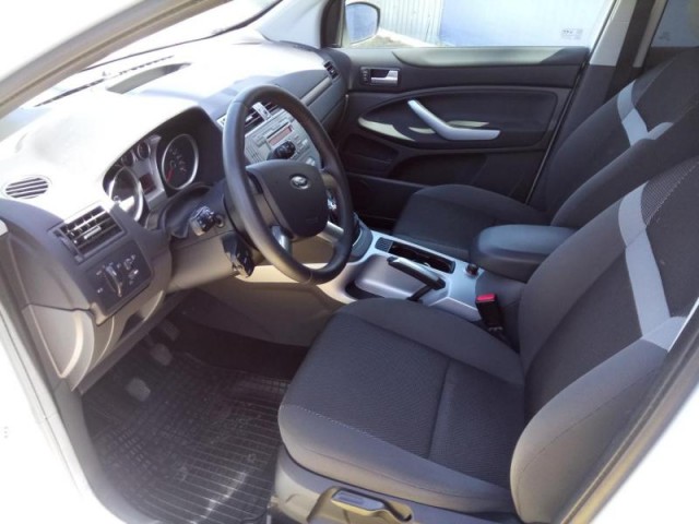 Ford Kuga 2.0TDCi 103KW TOP STAV