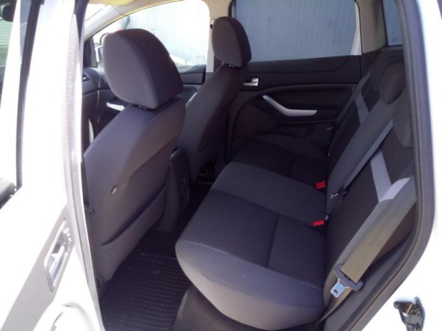 Ford Kuga 2.0TDCi 103KW TOP STAV