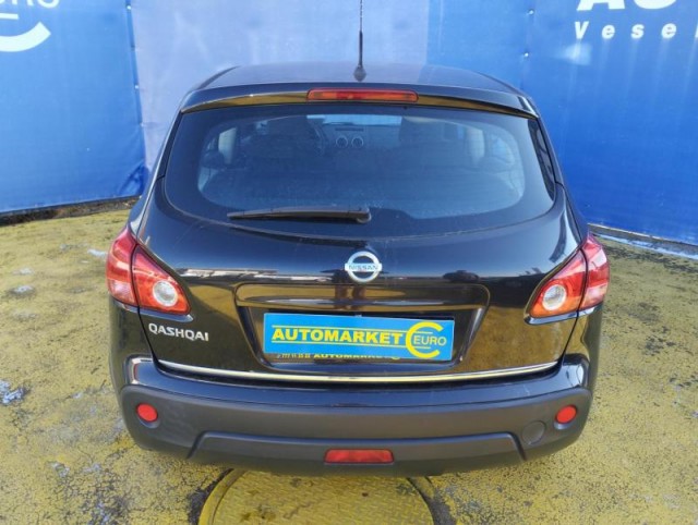 Nissan Qashqai 1.6 16v Bez koroze 137000km