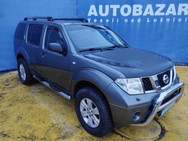 Nissan Pathfinder 2.5D tažné 3t