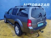 Nissan Pathfinder 2.5D tažné 3t