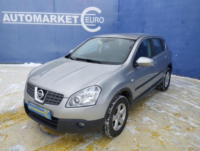 Nissan Qashqai 2.0i 104KW S.KNIHA