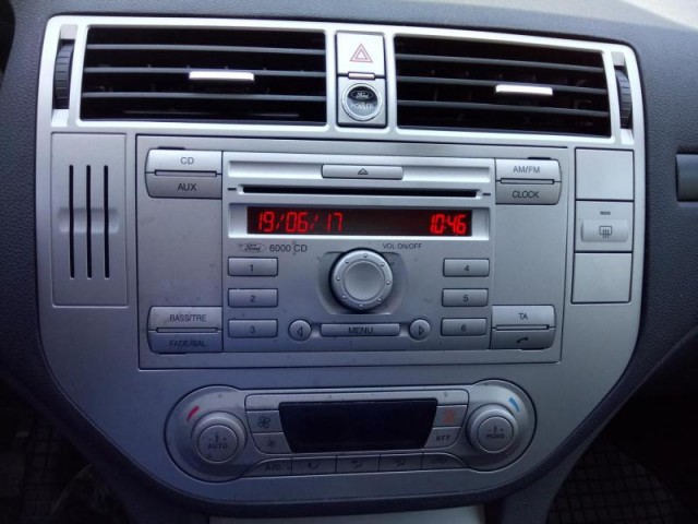 Ford Kuga 2.0TDCi 103KW TOP STAV