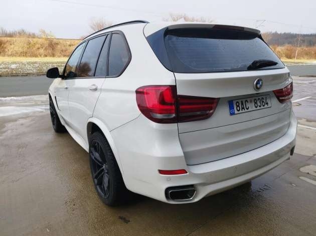 BMW X5 4.0D,M-PACKETvolat 608 081 843