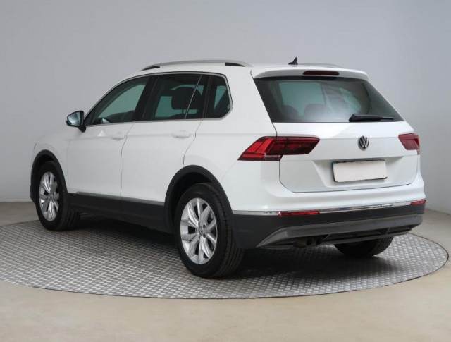 Volkswagen Tiguan  2.0 TDI 