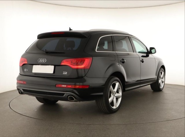 Audi Q7  3.0 TDI S-Line