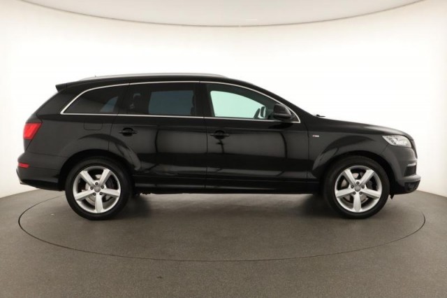 Audi Q7  3.0 TDI S-Line