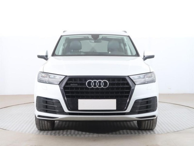 Audi Q7  3.0 TDI 