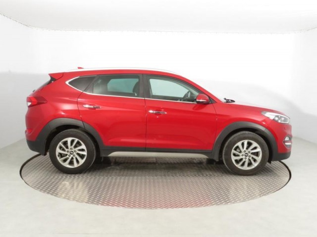 Hyundai Tucson  1.7 CRDi 