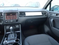 Volkswagen Touareg  3.0 TDI 