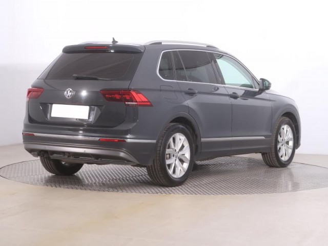 Volkswagen Tiguan  2.0 TDI 