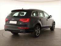 Audi Q7  3.0 TDI S-Line