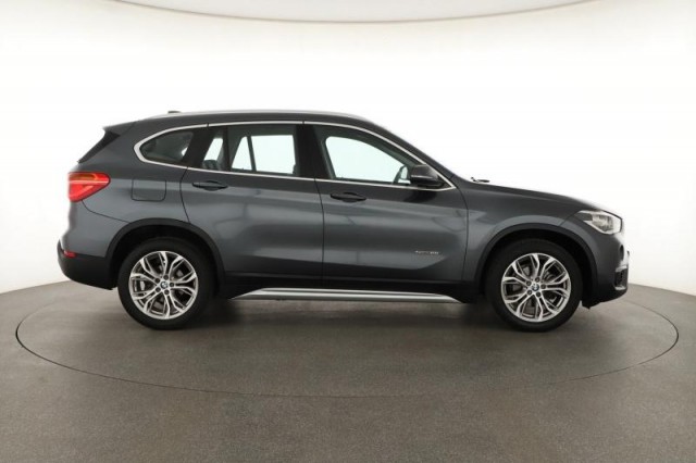 BMW X1  sDrive18i 