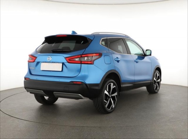 Nissan Qashqai  1.3 DIG-T N-Connecta