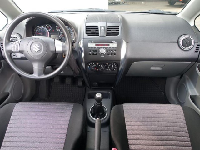 Suzuki SX4  1.5 VVT 