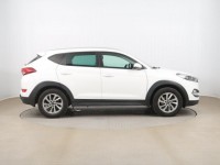 Hyundai Tucson  1.7 CRDi Trikolor