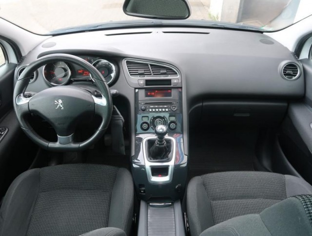 Peugeot 5008  1.6 BlueHDi 