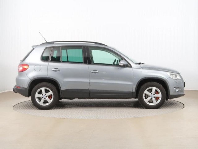 Volkswagen Tiguan  2.0 TDI 