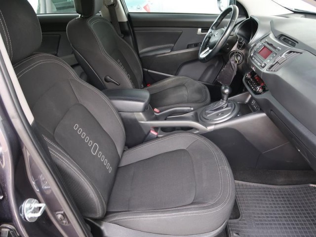 Kia Sportage  2.0 CRDi 