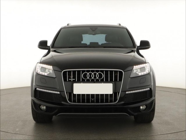 Audi Q7  3.0 TDI 