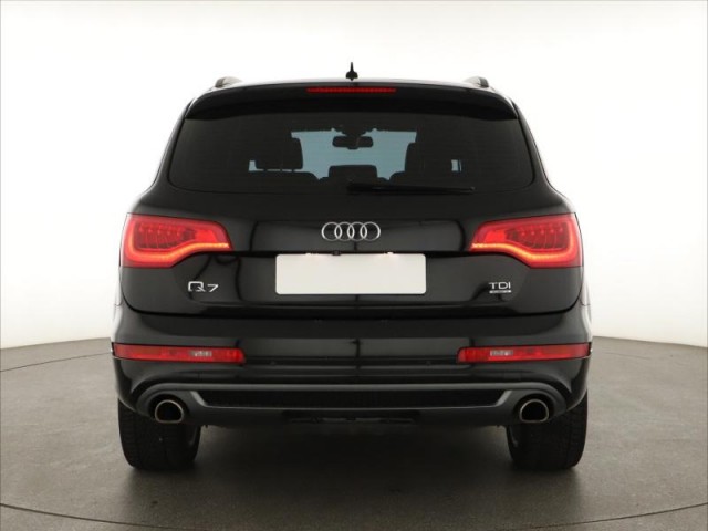 Audi Q7  3.0 TDI 