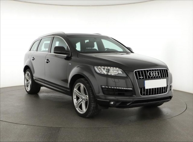 Audi Q7  3.0 TDI S-Line