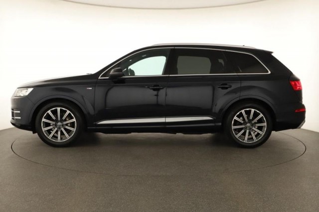 Audi Q7  3.0 TDI S-Line