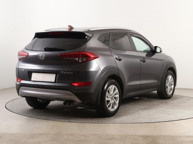 Hyundai Tucson  1.7 CRDi 