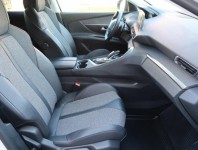 Peugeot 3008  1.5 BlueHDi 