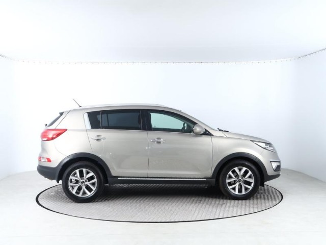 Kia Sportage  1.7 CRDi 