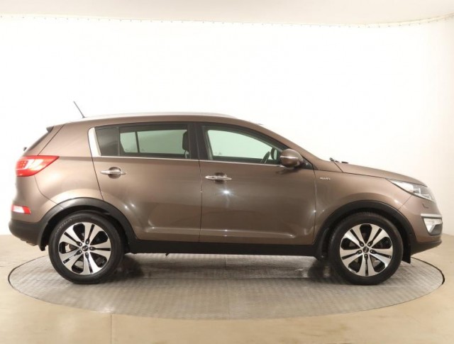 Kia Sportage  2.0 CRDi 