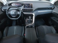 Peugeot 3008  1.2 PureTech Allure