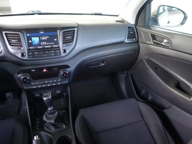 Hyundai Tucson  1.7 CRDi Trikolor