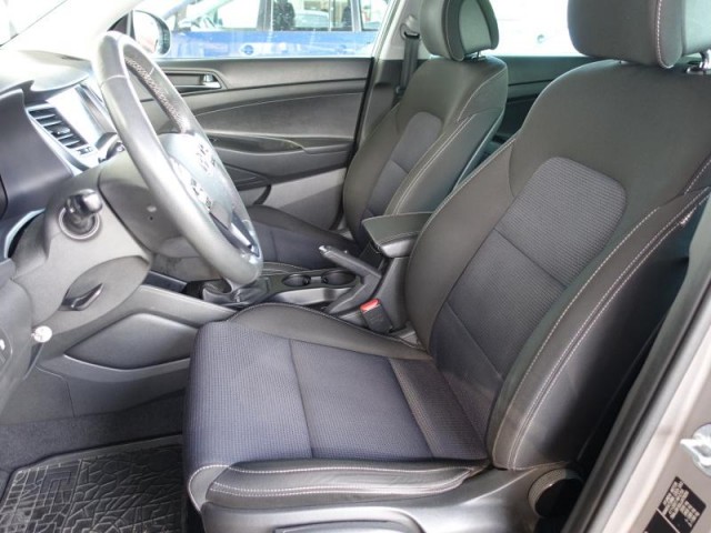 Hyundai Tucson  1.7 CRDi Trikolor