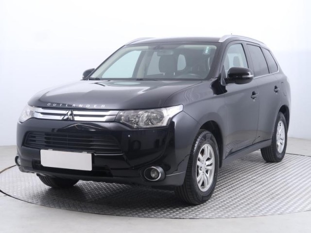 Mitsubishi Outlander  2.0 