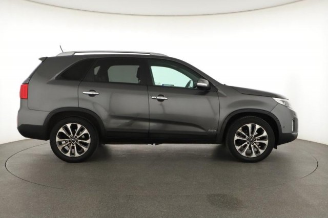 Kia Sorento  2.2 CRDi 