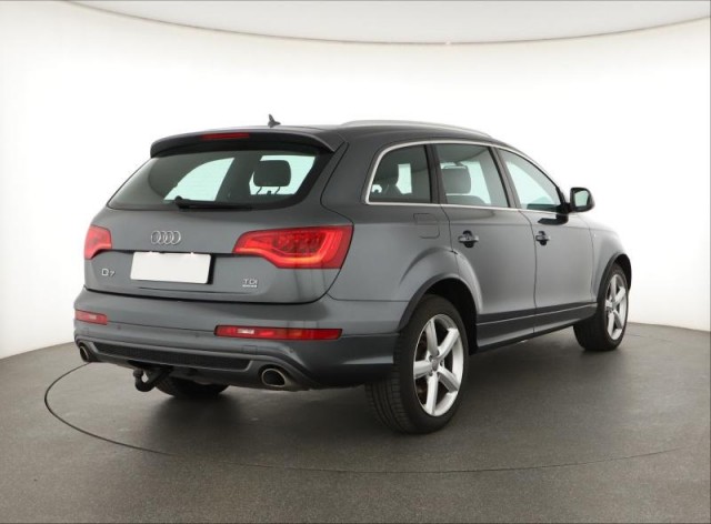 Audi Q7  3.0 TDI 