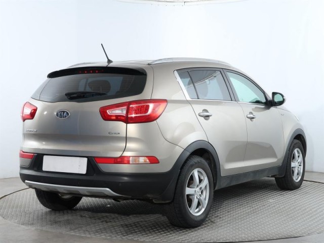 Kia Sportage  2.0 CRDi Bronze