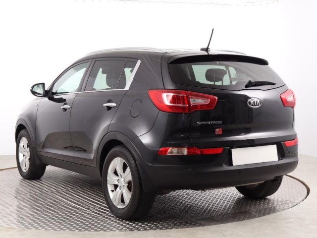 Kia Sportage  2.0 CVVT 