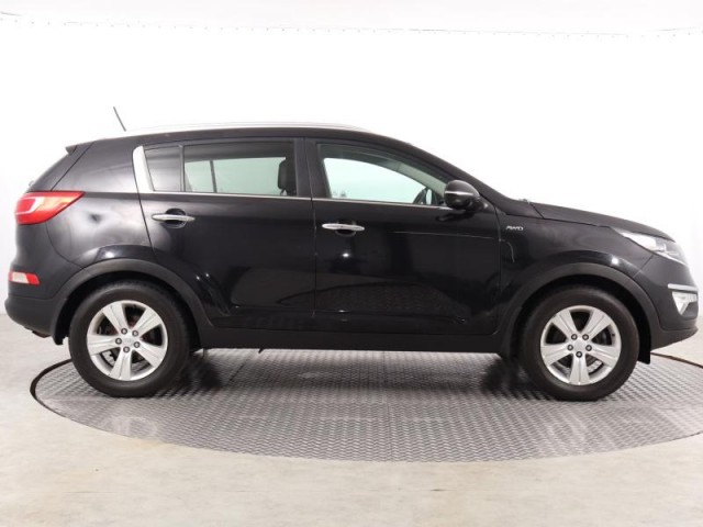 Kia Sportage  2.0 CVVT 