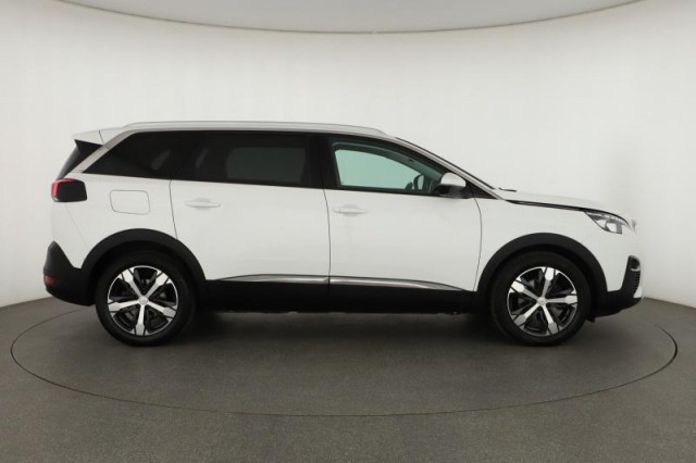 Peugeot 5008  1.6 BlueHDi 