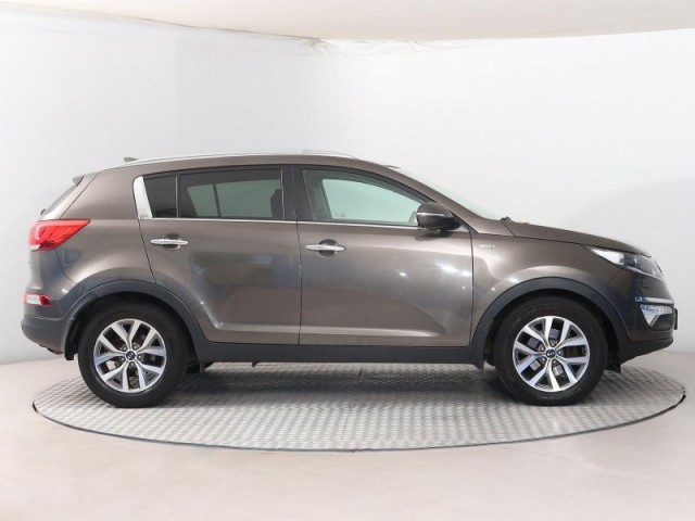 Kia Sportage  2.0 CRDi 