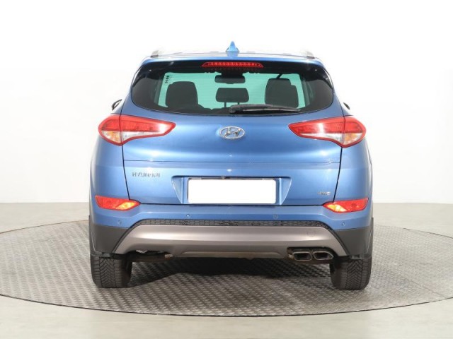 Hyundai Tucson  2.0 CRDi 