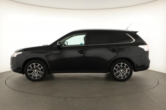 Mitsubishi Outlander  2.2 DI-D 