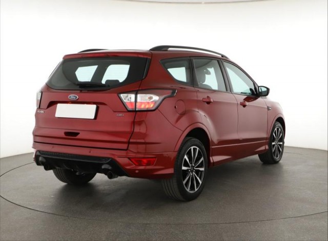 Ford Kuga  2.0 TDCi ST-Line