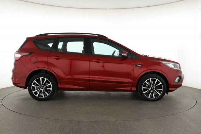 Ford Kuga  2.0 TDCi ST-Line