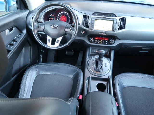 Kia Sportage  2.0 CRDi 