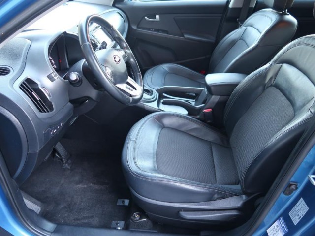 Kia Sportage  2.0 CRDi 